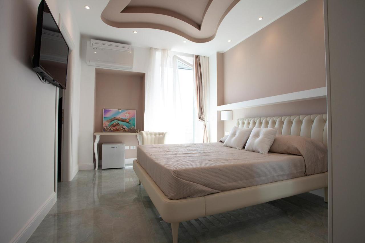 Hotel Cavalieri D'Oro Luxury House Anzio Exterior foto